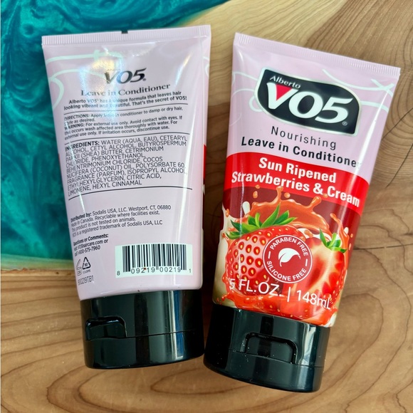 Alberto VO5 Nourishing Leave-in Conditioner - Sun Ripened Strawberries & Cream - Picture 2 of 2